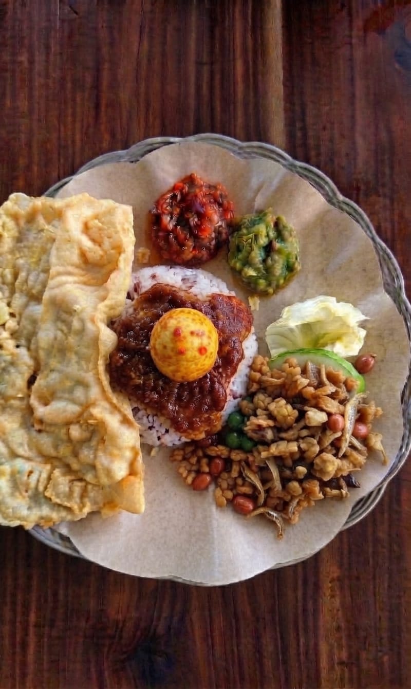 Nasi Tutug Oncom Telur Bulat