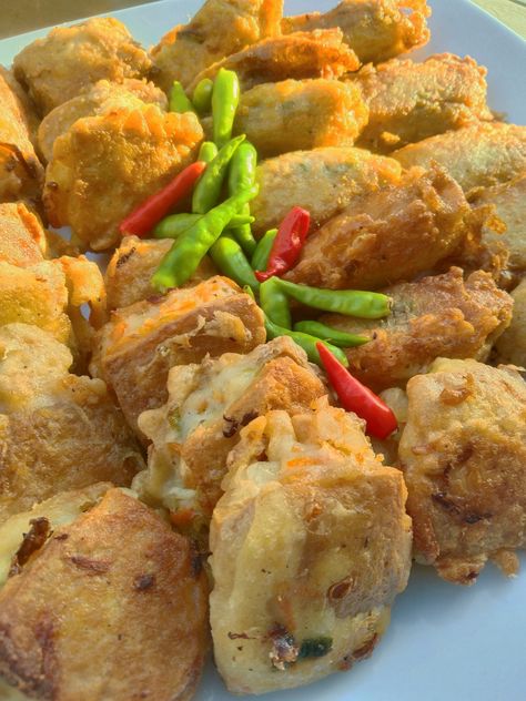 Tahu Isi Toge